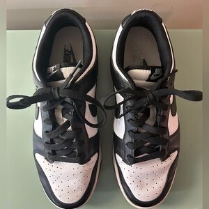Nike Panda Dunks